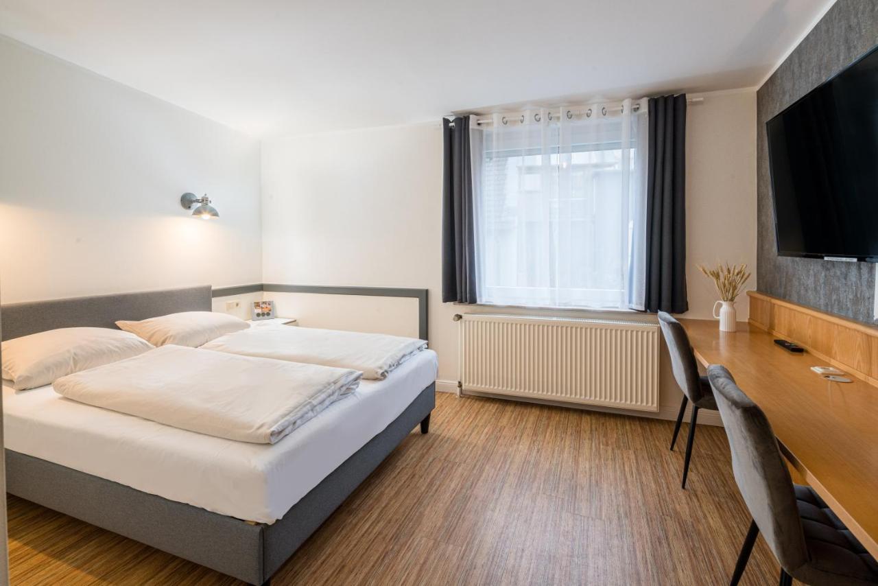 Schaefers Hotel, Self-Check-In, Cafe Und Baecker Am Hotel Vechta Kültér fotó