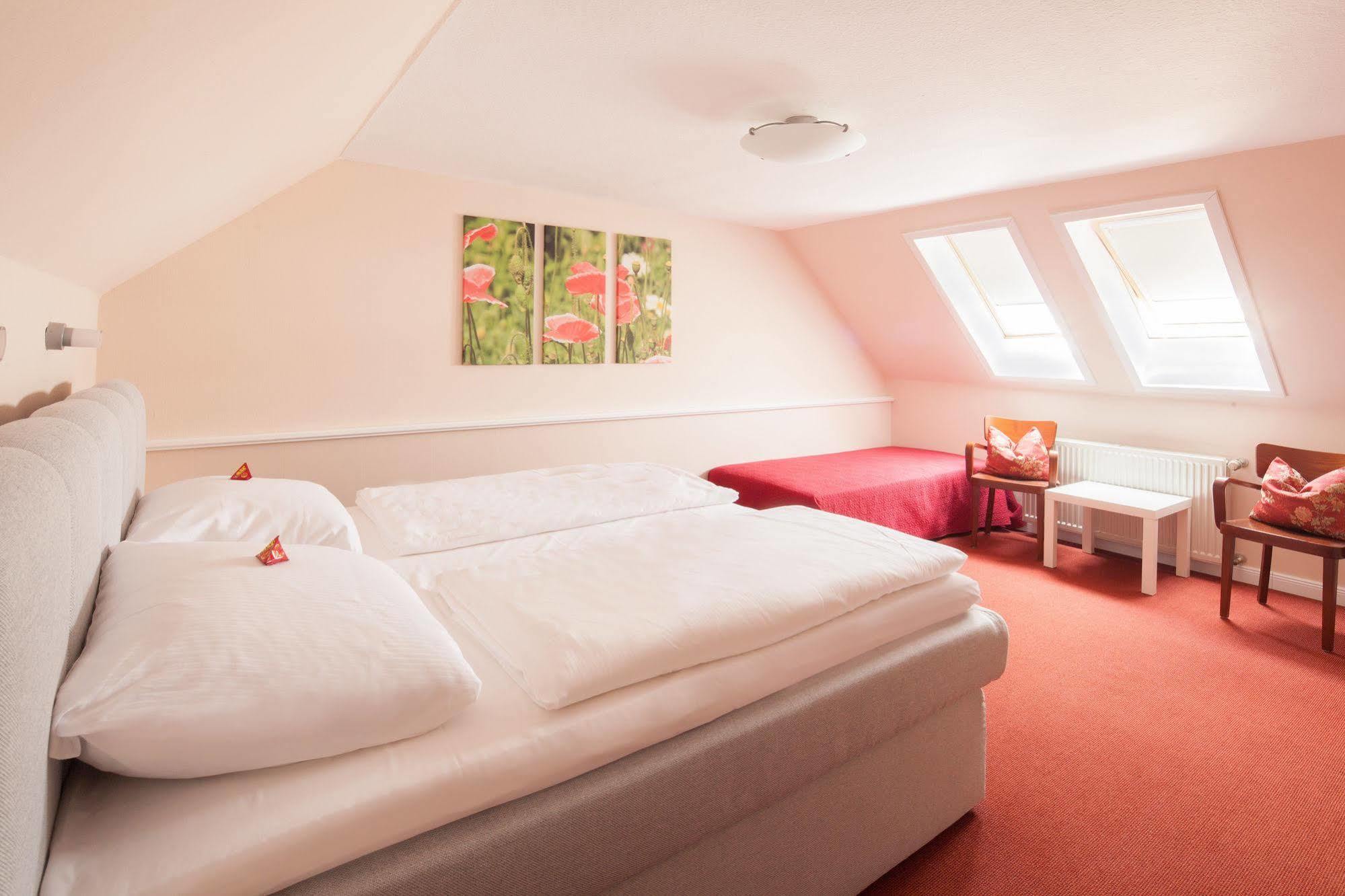 Schaefers Hotel, Self-Check-In, Cafe Und Baecker Am Hotel Vechta Kültér fotó