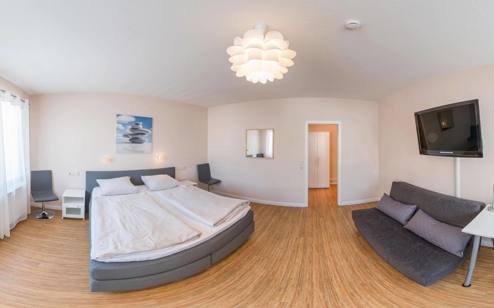 Schaefers Hotel, Self-Check-In, Cafe Und Baecker Am Hotel Vechta Kültér fotó