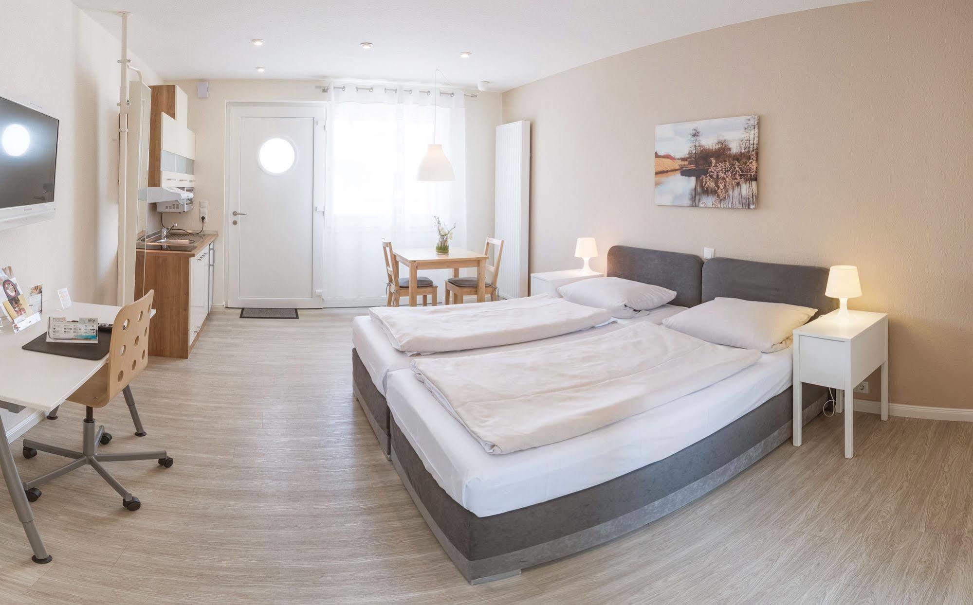 Schaefers Hotel, Self-Check-In, Cafe Und Baecker Am Hotel Vechta Kültér fotó