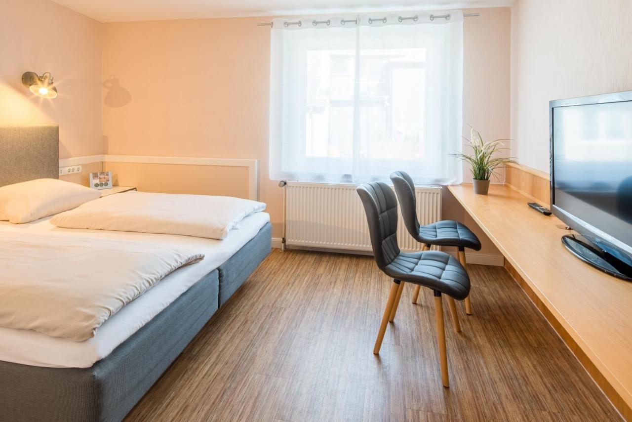 Schaefers Hotel, Self-Check-In, Cafe Und Baecker Am Hotel Vechta Kültér fotó
